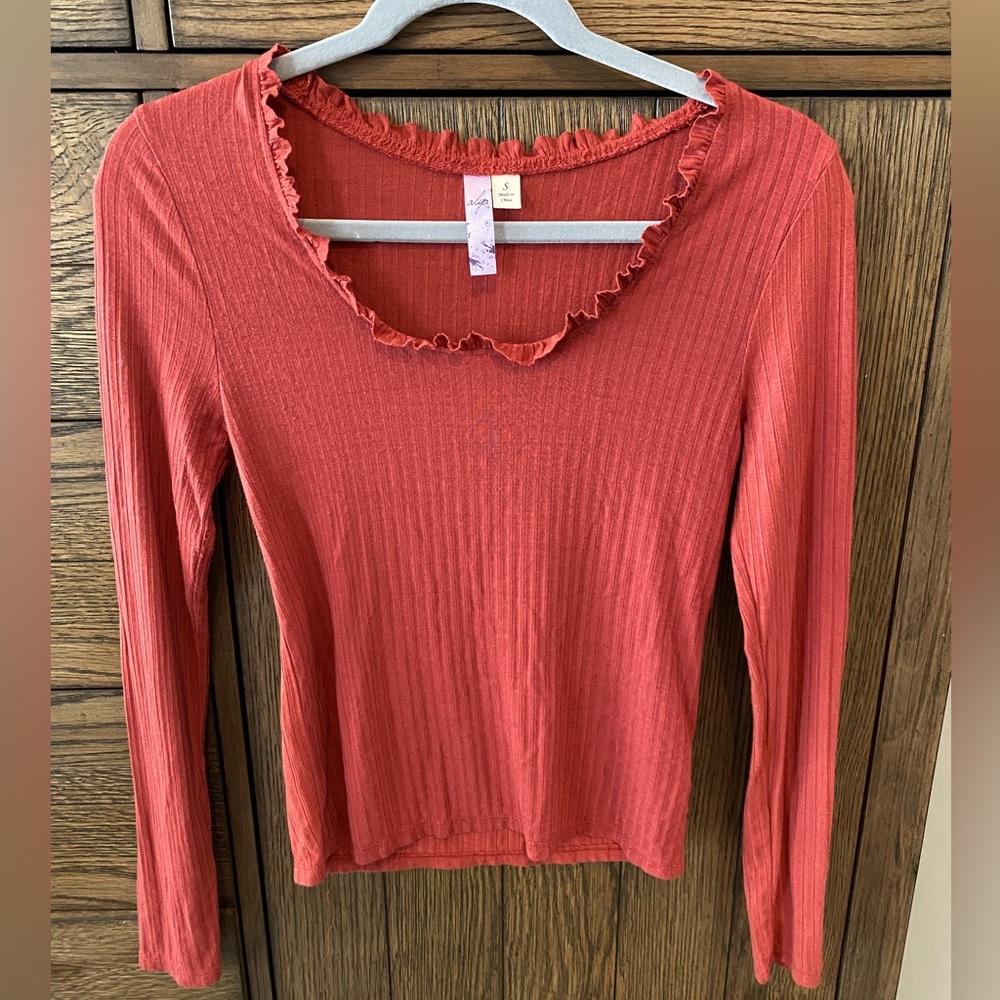 Alya Sienna Ruffled Top